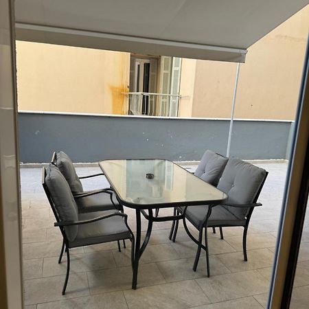 Ag.Sofias Pedestrian Area Luxury Ap. & Big Balcony Appartement Thessaloniki Buitenkant foto