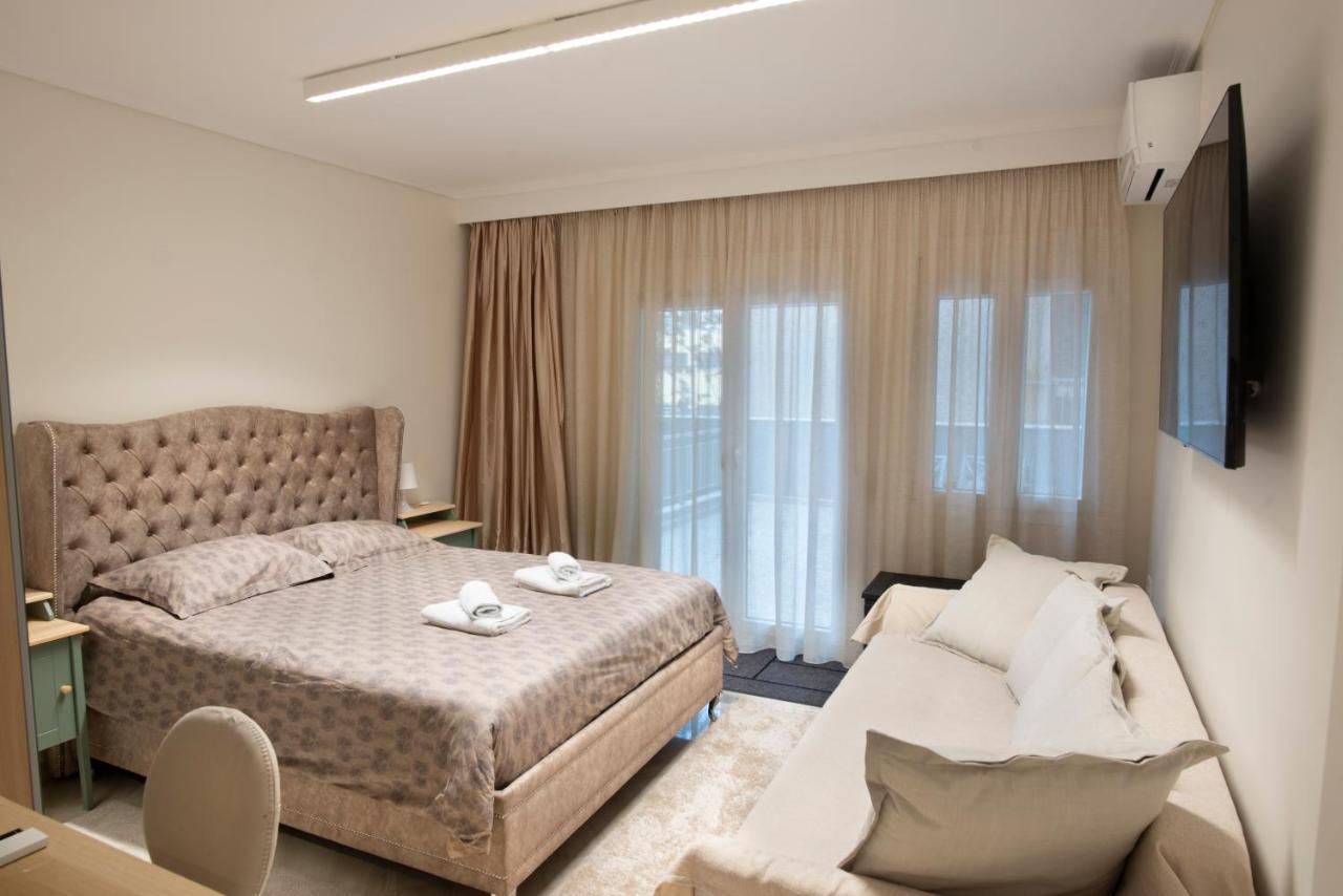 Ag.Sofias Pedestrian Area Luxury Ap. & Big Balcony Appartement Thessaloniki Buitenkant foto