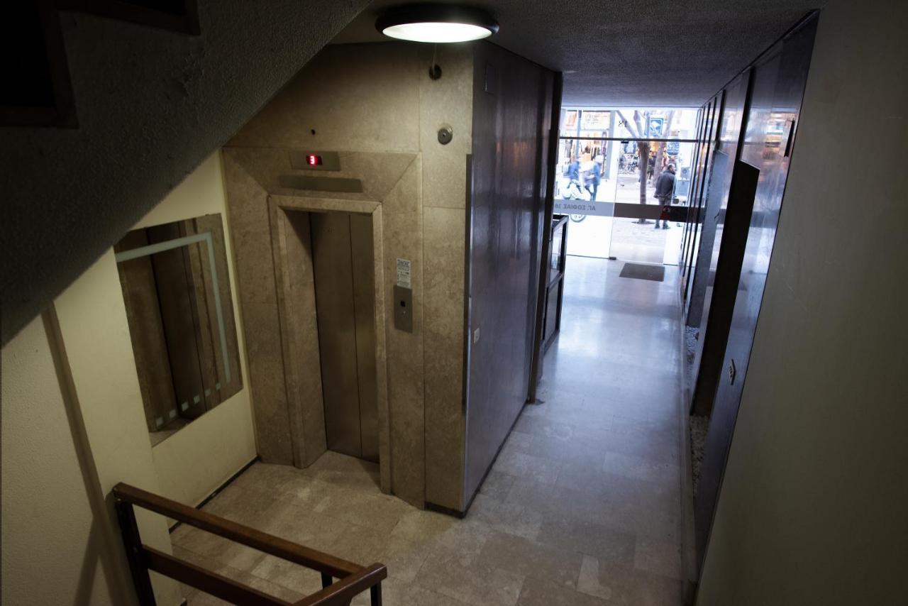 Ag.Sofias Pedestrian Area Luxury Ap. & Big Balcony Appartement Thessaloniki Buitenkant foto
